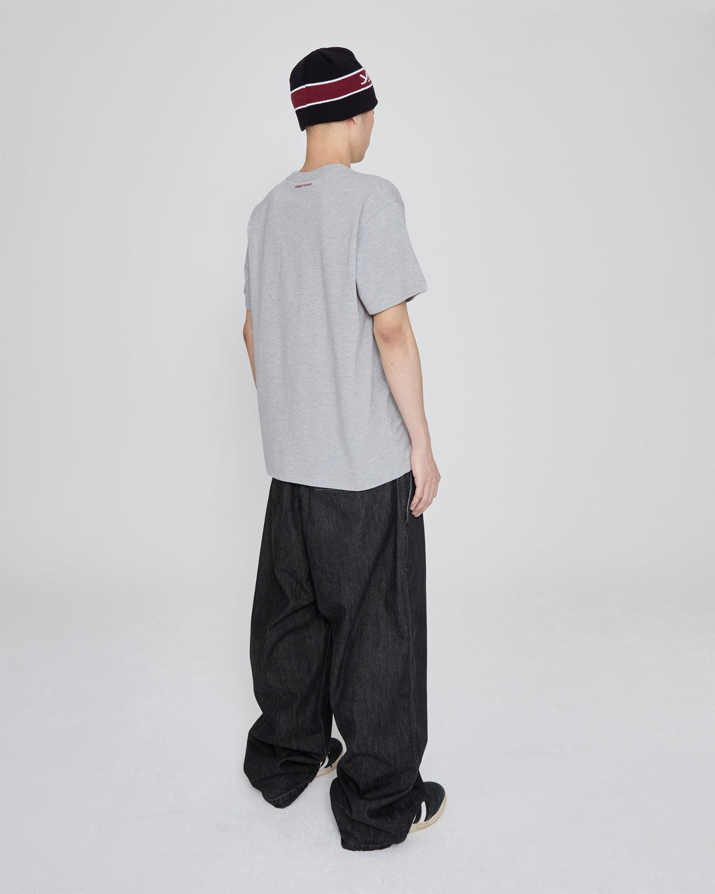 yeseyesee - Geometric Logo Tee (Grey) product image 9 | TRAB K-Fashion Australia