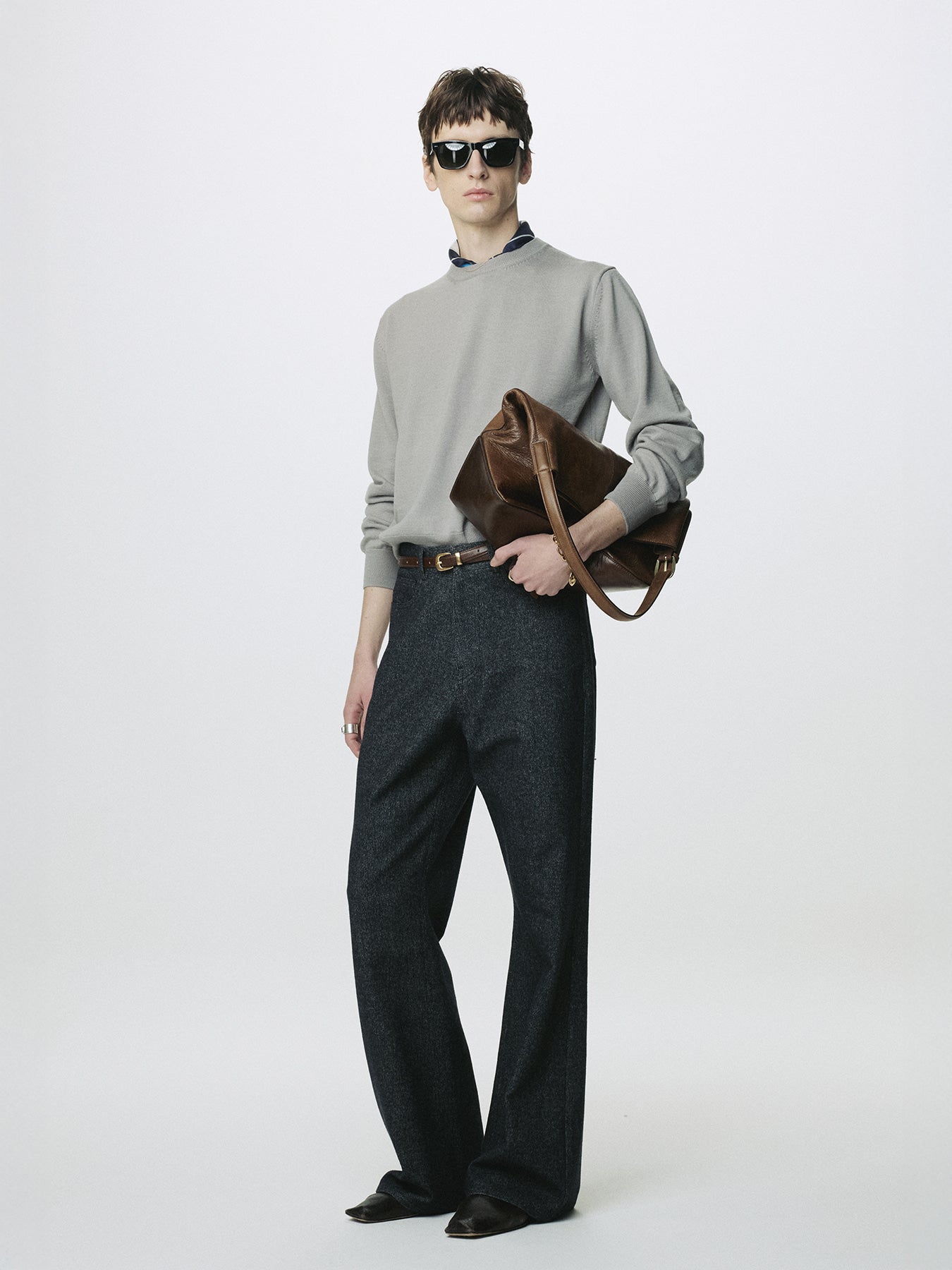 Tonywack - Wool Denim Loose Flared Jeans (Dark Indigo) product image 2 | TRAB K-Fashion Australia