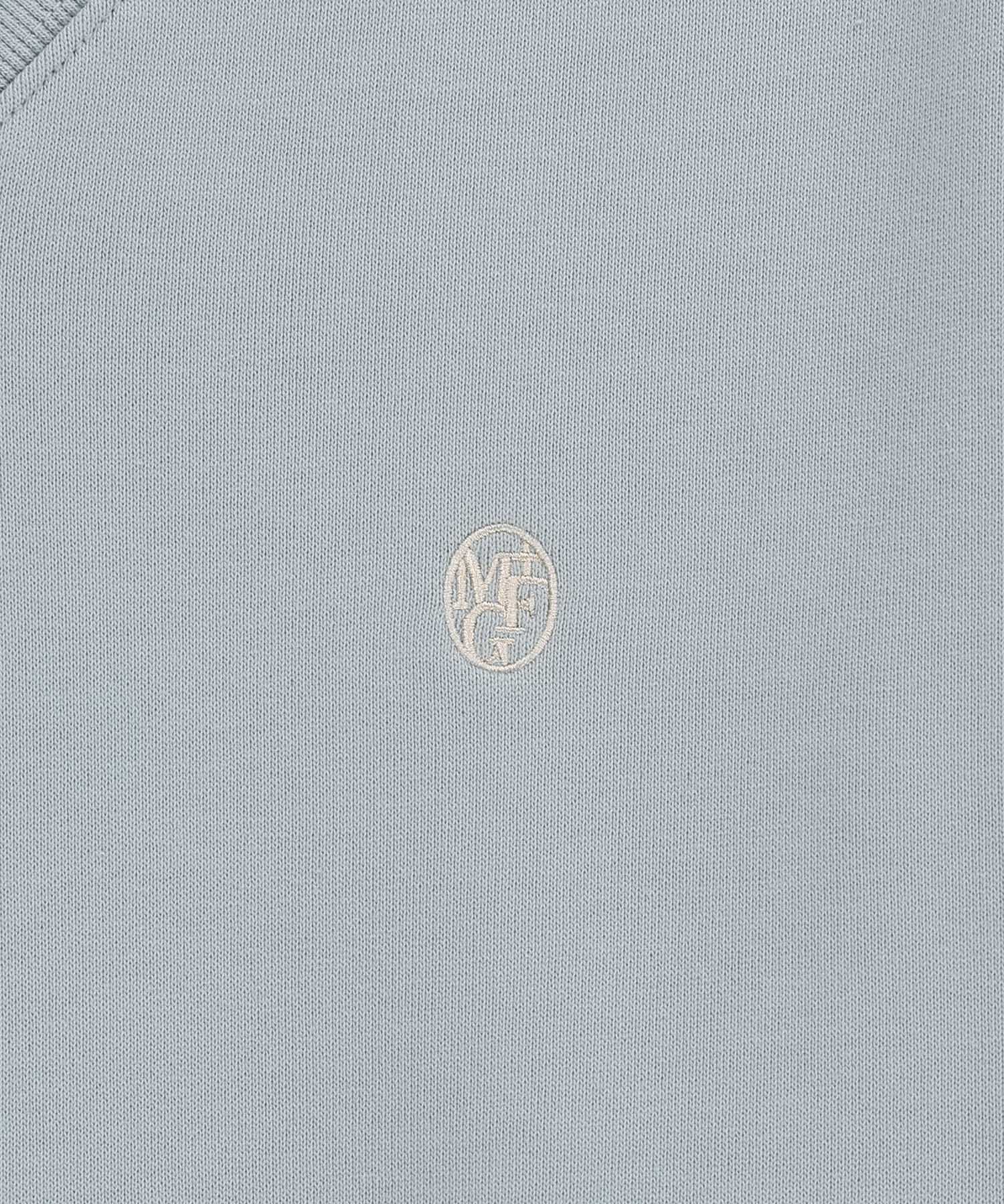 Marithe & Francois Girbaud - Circle Logo V Neck Crop Sweatshirt (Light Gray) product image 9 | TRAB K-Fashion Australia