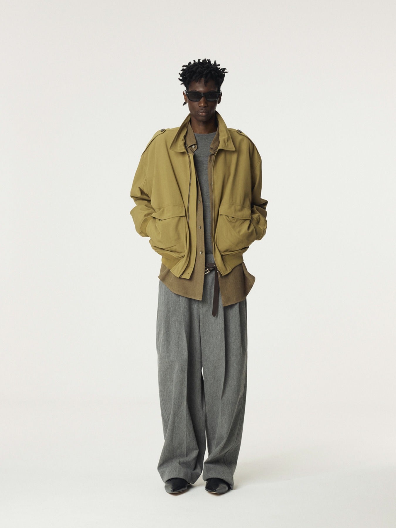 Recto - Vintage Pressed Crease Jumper (Olive) product image 1 | TRAB K-Fashion Australia