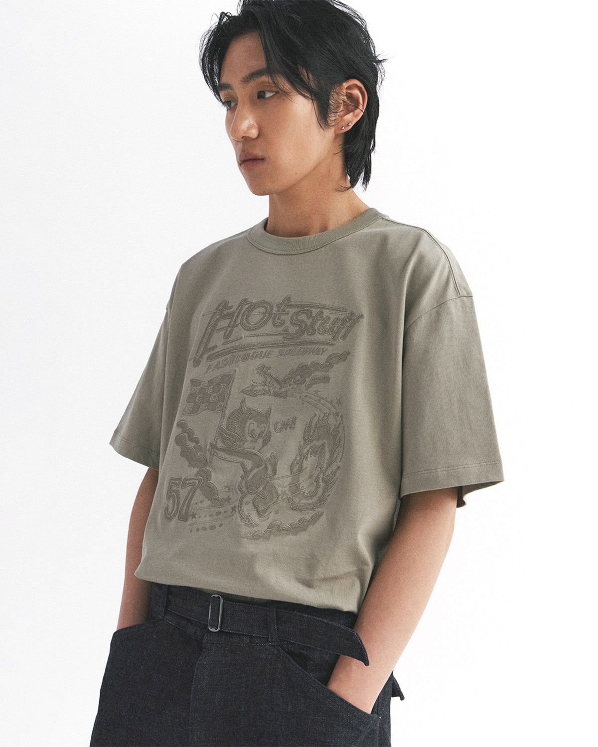 Eastlogue - Embroidery Comic T-shirts (Sand) product image 3 | TRAB K-Fashion Australia
