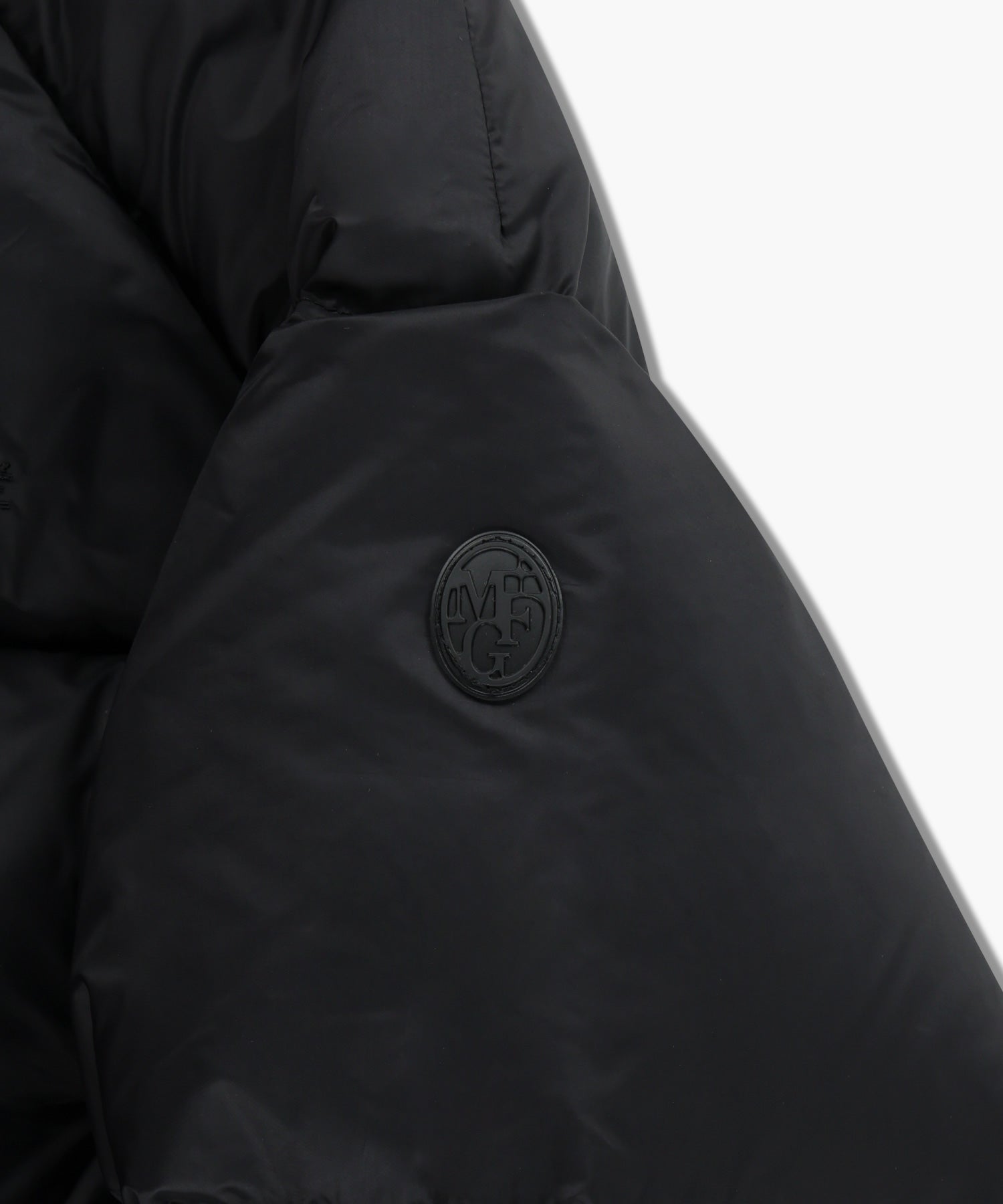 Marithe & Francois Girbaud - Regular Logo Hooded Crop Down Jacket (Black) product image 10 | TRAB K-Fashion Australia