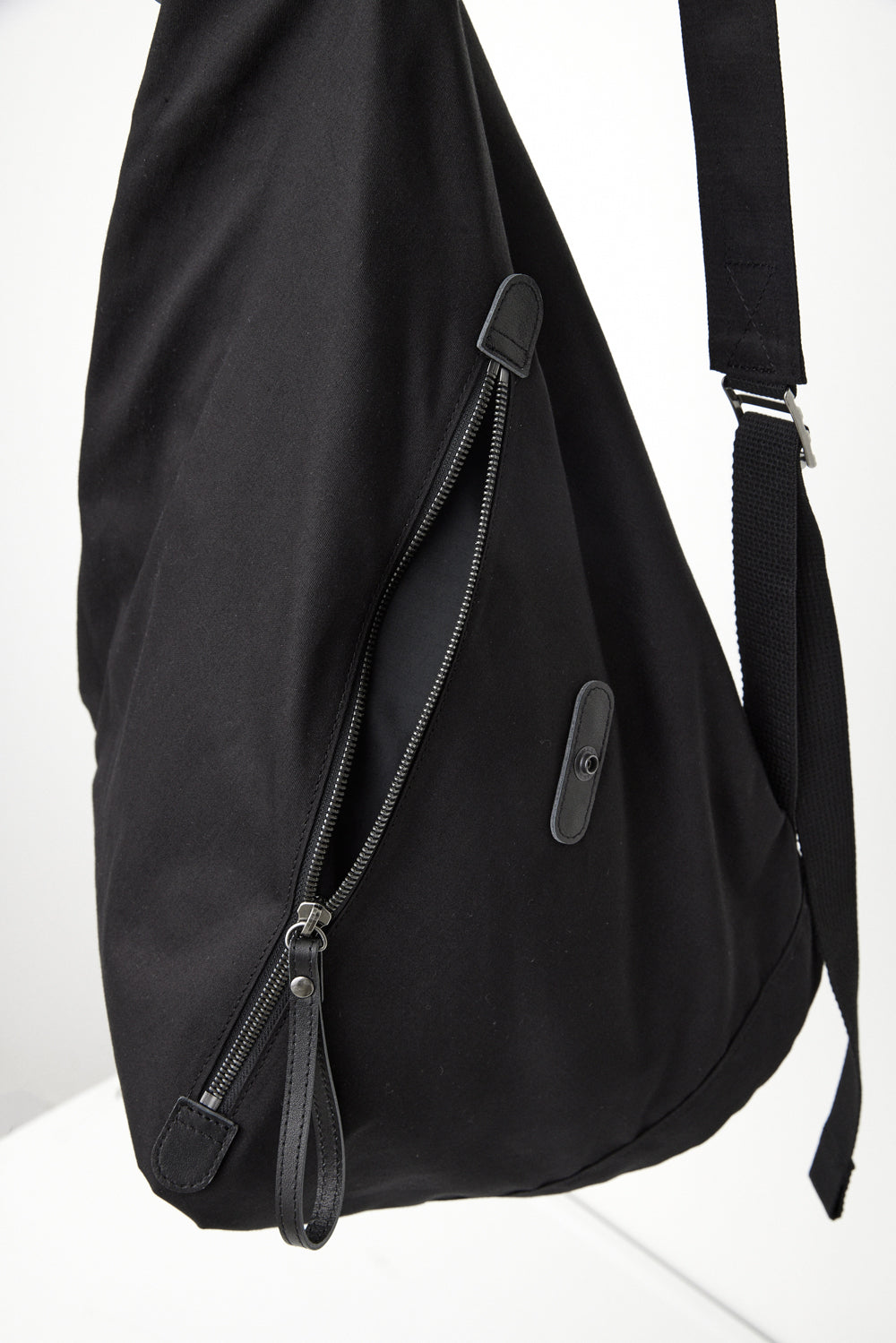 Hatchingroom - Duffle Backpack (Black) product image 6 | TRAB K-Fashion Australia