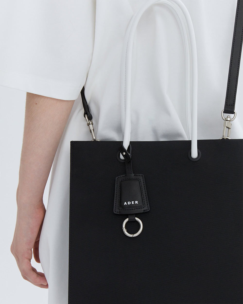 Ader Error - Ripple keyring (Noir) product image 7 | TRAB K-Fashion Australia