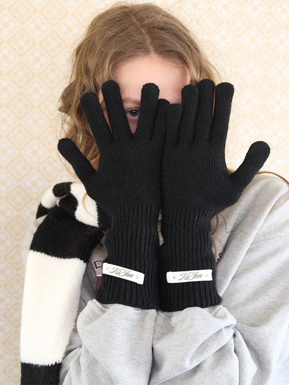 Kijun - Studded Logo Wool Gloves (6Colors) product image 12 | TRAB K-Fashion Australia