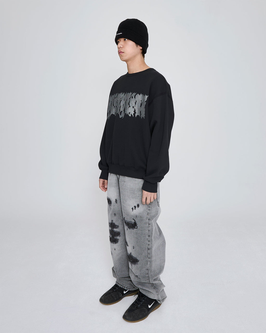 yeseyesee - Y.E.S Typo Sweatshirt (Charcoal) product image 8 | TRAB K-Fashion Australia