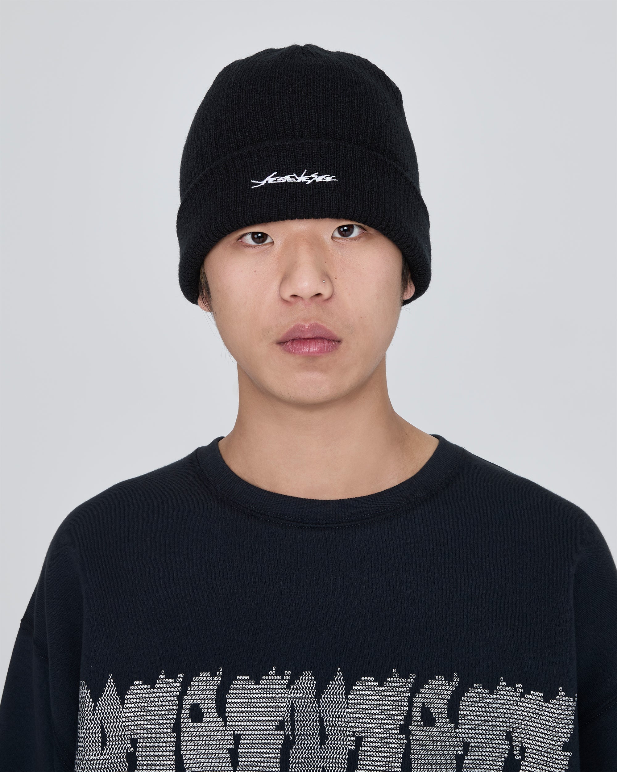 yeseyesee - Y.E.S Reversible Beanie (Black) product image 9 | TRAB K-Fashion Australia