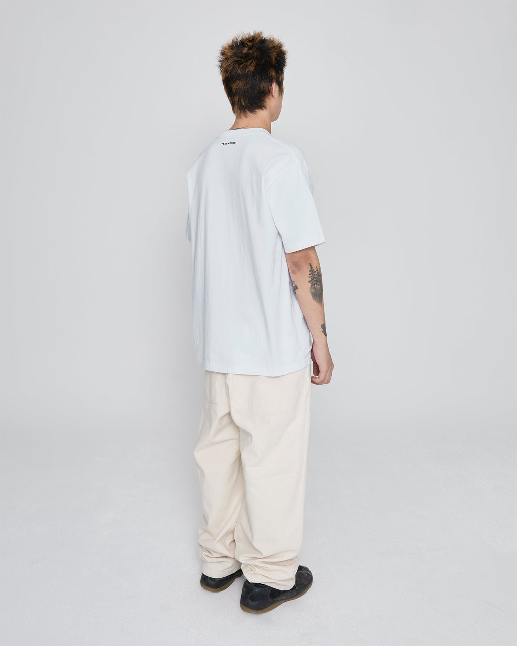 yeseyesee - Racing Tee (White) product image 9 | TRAB K-Fashion Australia