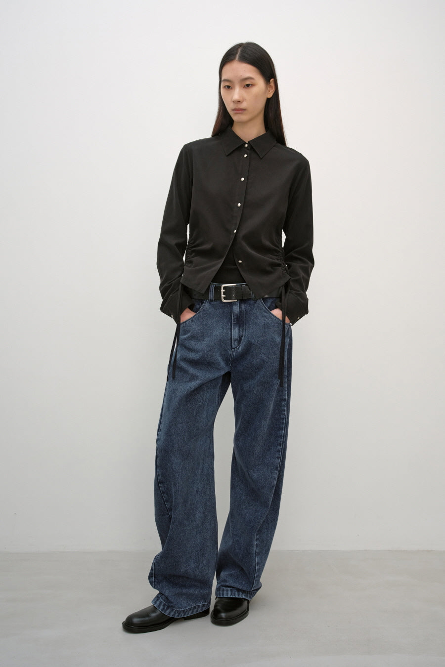 Insilence - Soft Shirring Shirt (Black) product image 3 | TRAB K-Fashion Australia