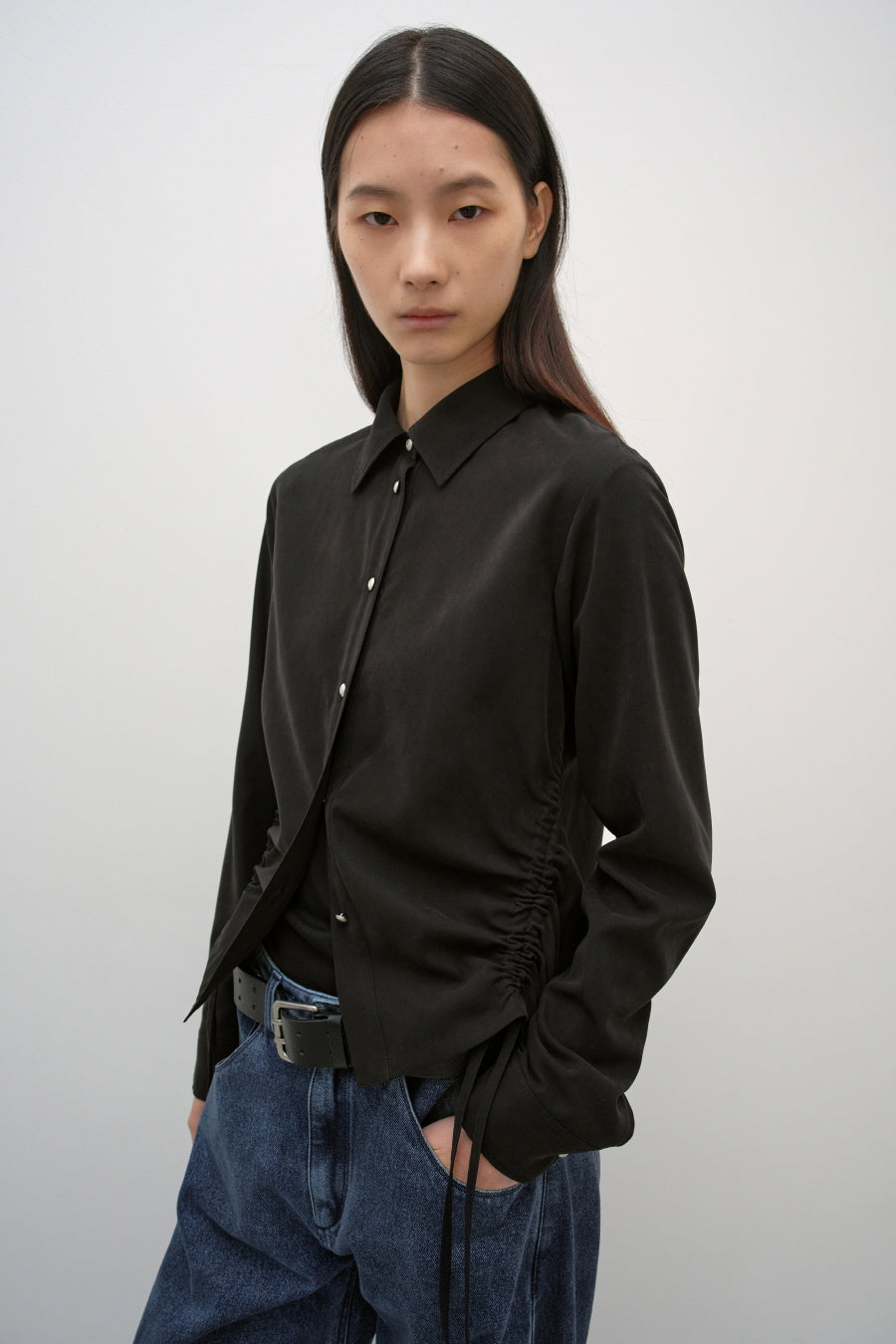 Insilence - Soft Shirring Shirt (Black) product image 2 | TRAB K-Fashion Australia