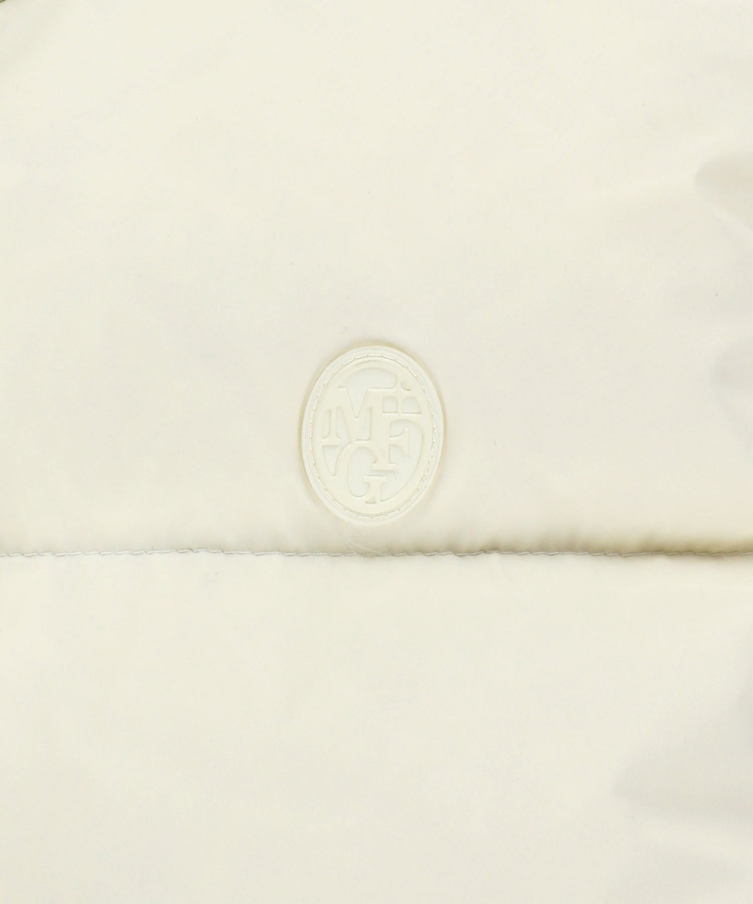 Marithe & Francois Girbaud - Circle Logo Crop Hooded Down Vest (Ivory) product image 11 | TRAB K-Fashion Australia