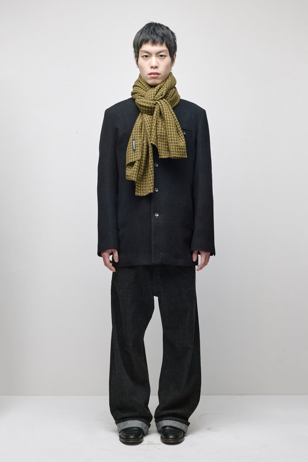 Hatchingroom - Houndstooth Check Wool Muffler (Green) product image 5 | TRAB K-Fashion Australia