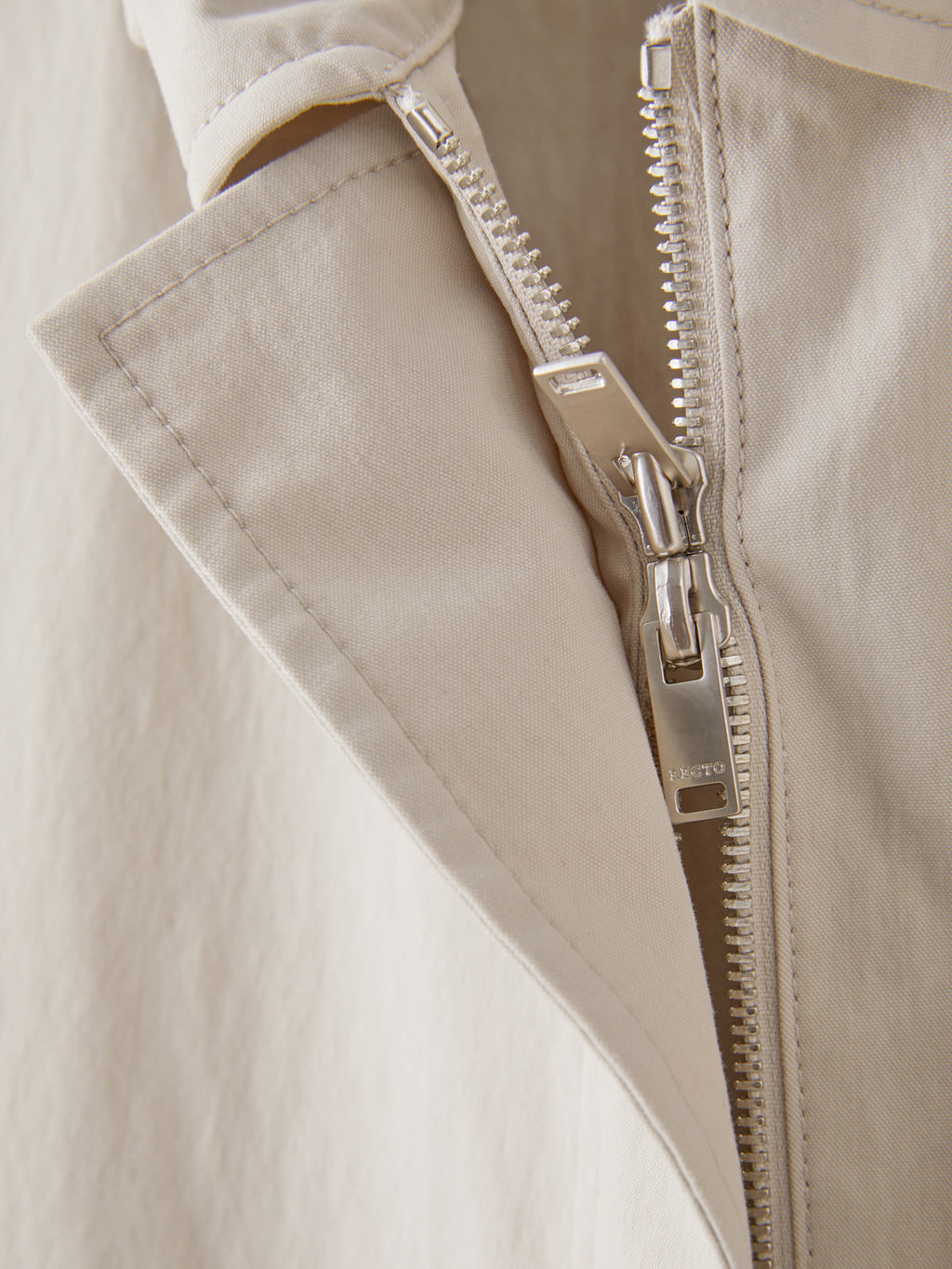 Recto - Detachable Pad Hunting Coat (Ecru) product image 8 | TRAB K-Fashion Australia