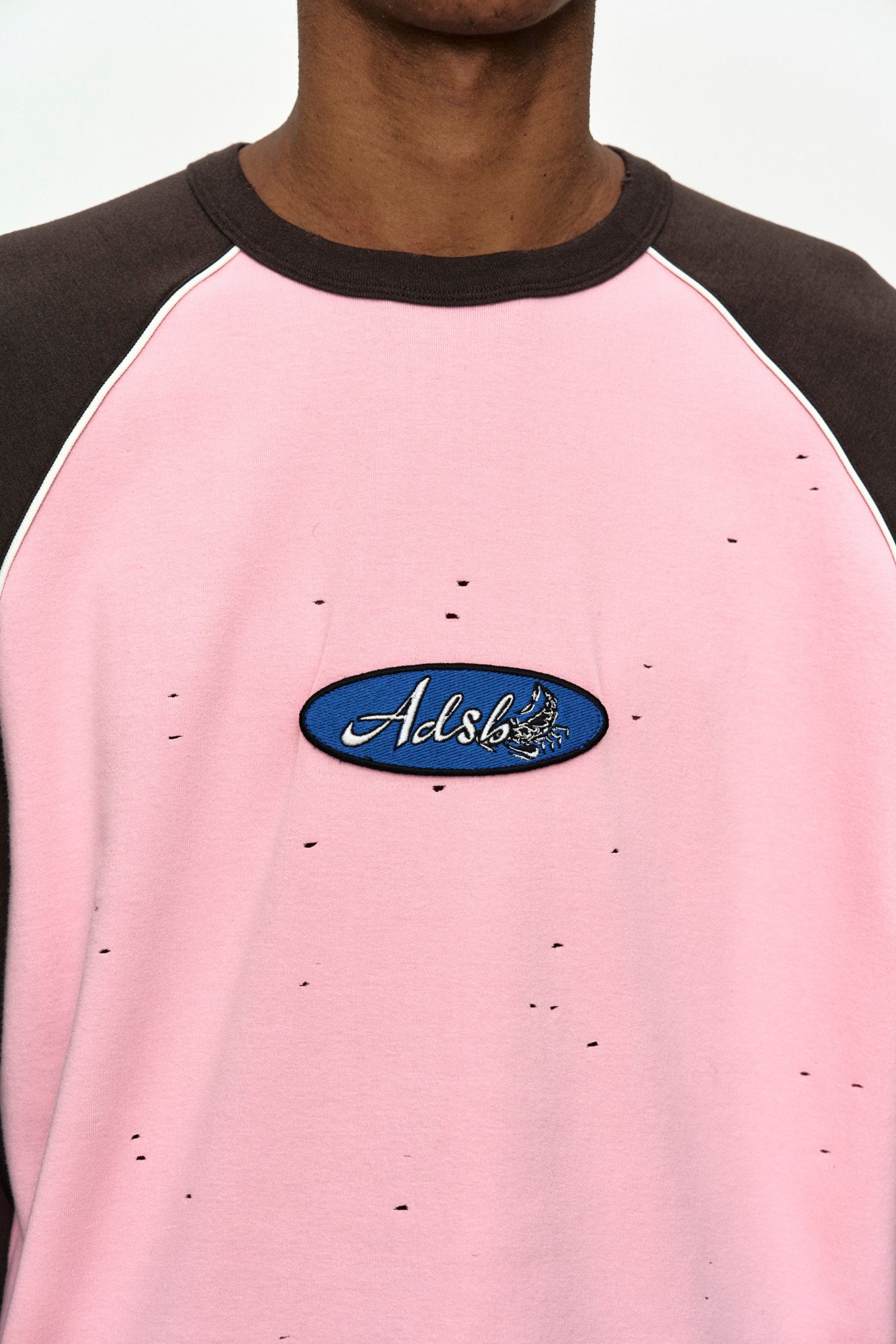 Andersson Bell - Logo Wappen Raglan L/s T-Shirt (Pink/Brown) product image 5 | TRAB K-Fashion Australia