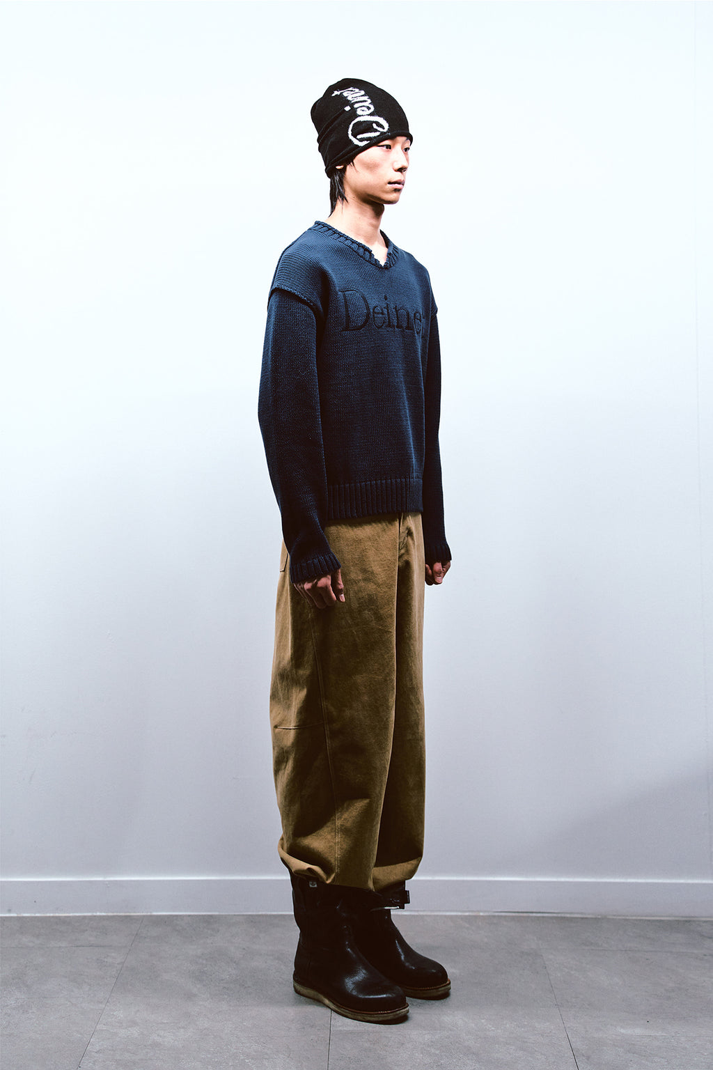 Deinet - Peach Cotton Curved Pants (Beige) product image 2 | TRAB K-Fashion Australia