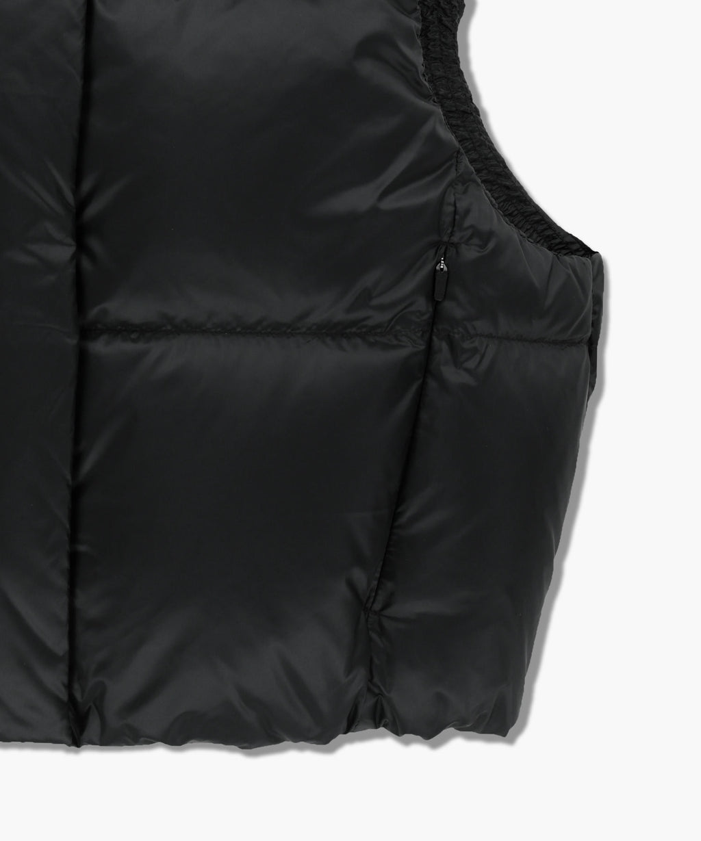 Marithe & Francois Girbaud - Circle Logo Crop Hooded Down Vest (Black) product image 12 | TRAB K-Fashion Australia