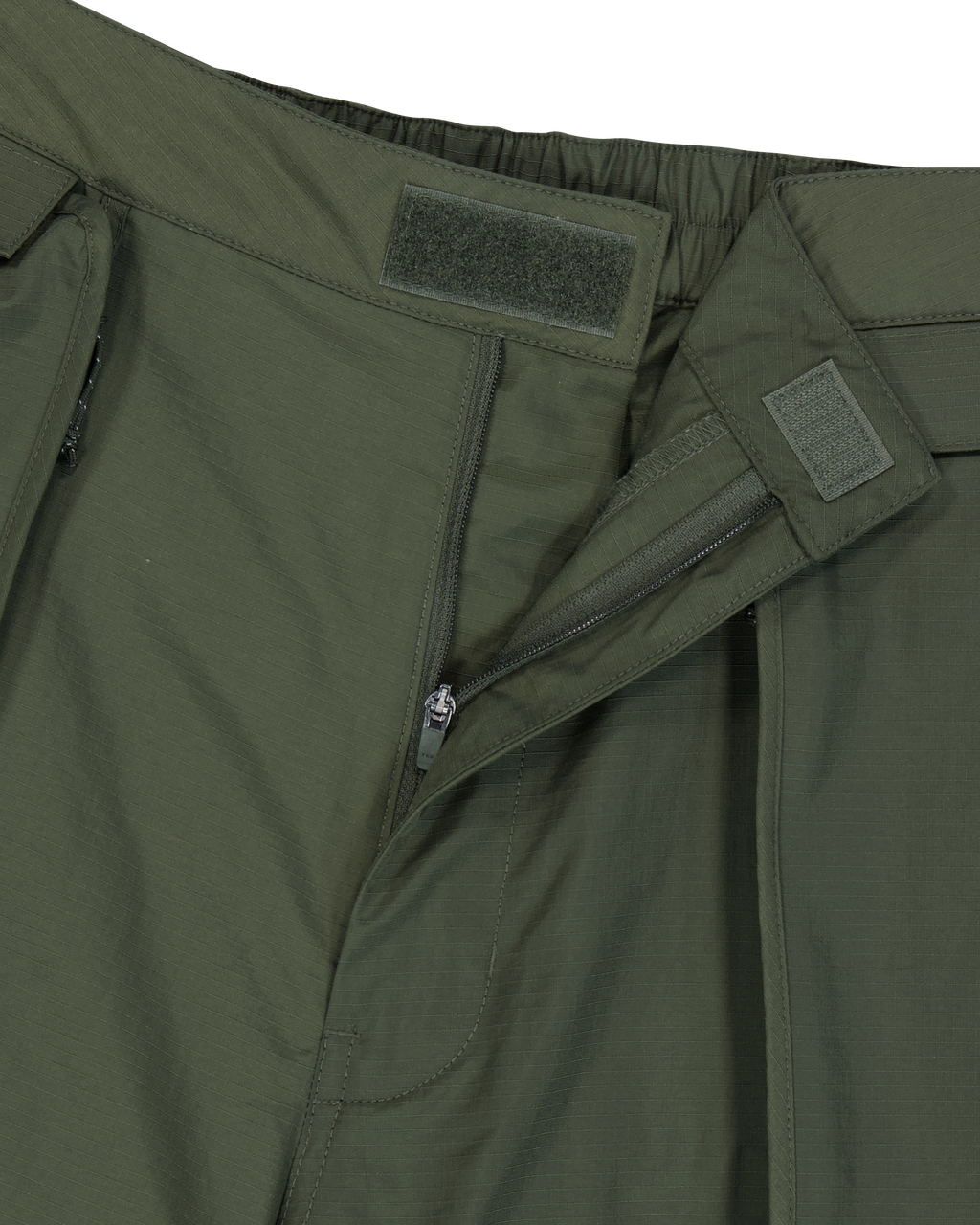 yeseyesee - Striking Cargo Shorts (Olive) product image 3 | TRAB K-Fashion Australia