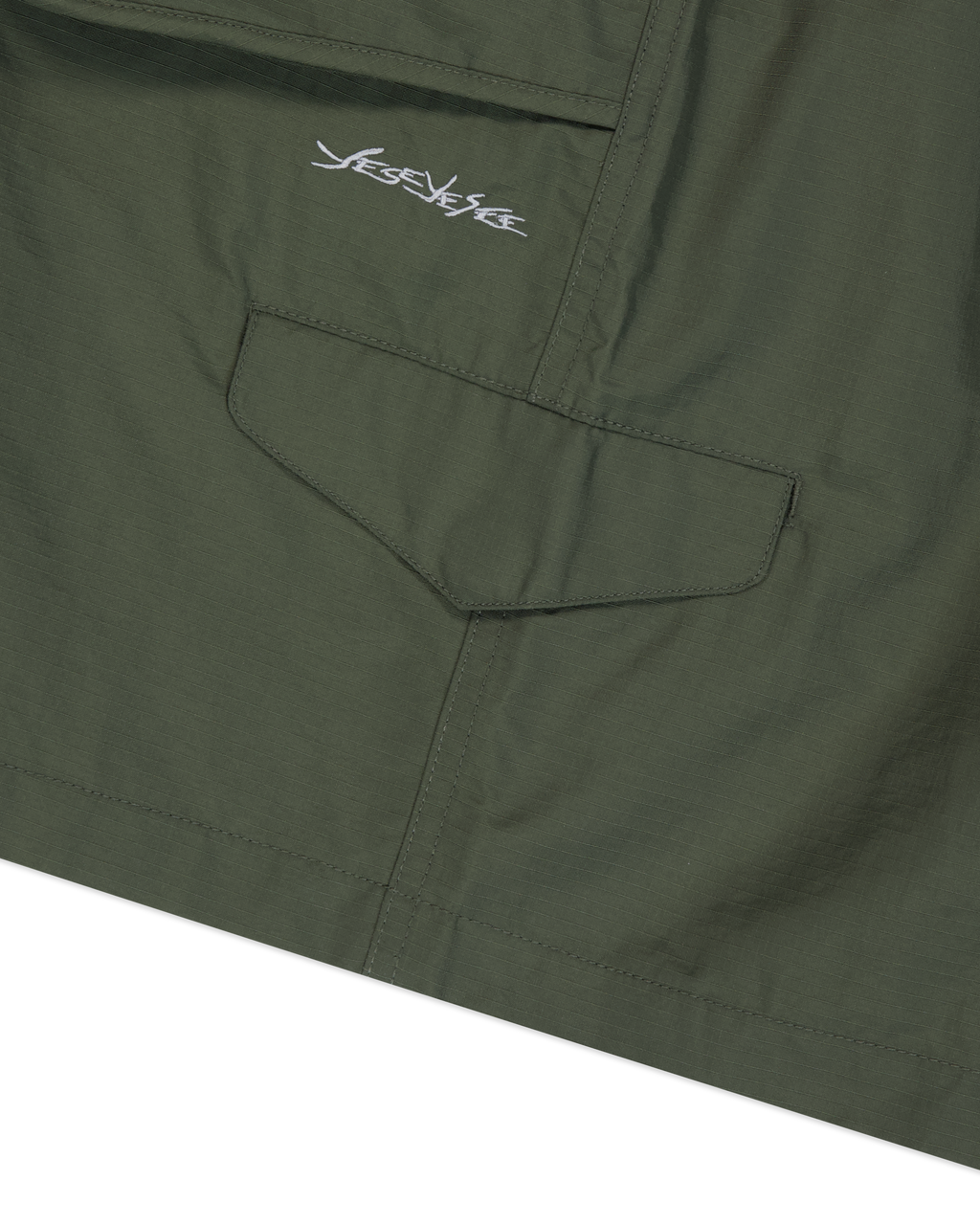 yeseyesee - Striking Cargo Shorts (Olive) product image 8 | TRAB K-Fashion Australia