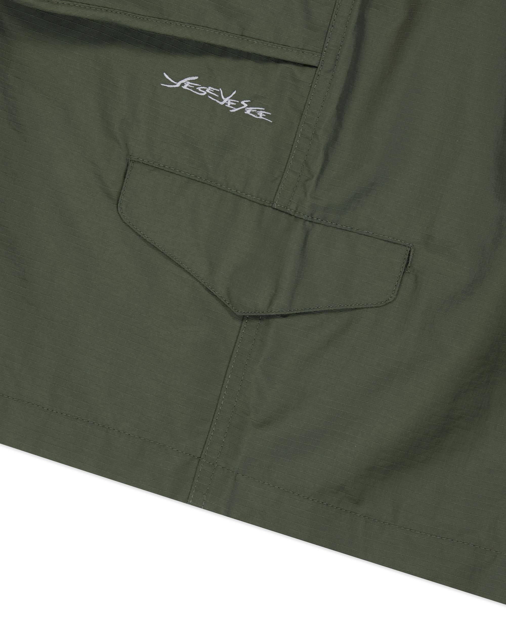 yeseyesee - Striking Cargo Shorts (Olive) product image 8 | TRAB K-Fashion Australia