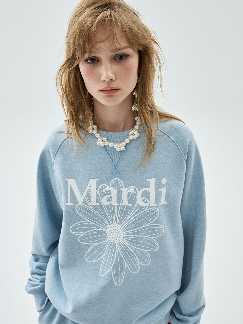Mardi Mercredi - Sweatshirt Raglan Flowermardi (Blue White) product image 1 | TRAB K-Fashion Australia