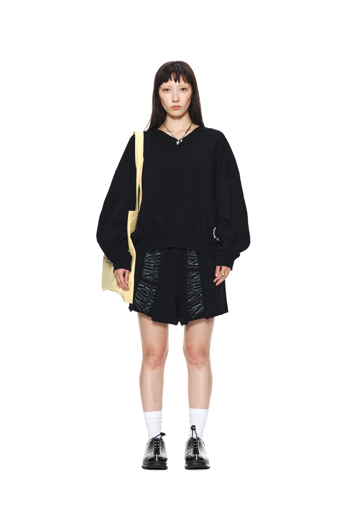Matin Kim - Matin Crescendo Logo Sweatshorts (Black) product image 5 | TRAB K-Fashion Australia