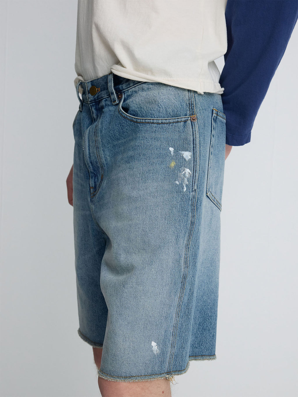 Tonywack - Hand-Painted Raw Hem Denim Shorts (Vintage Blue) product image 6 | TRAB K-Fashion Australia