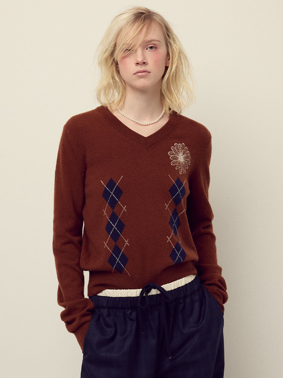 Mardi Mercredi - Cashmere Blended V Neck Argyle (Chestnut Ivory) product image 1 | TRAB K-Fashion Australia