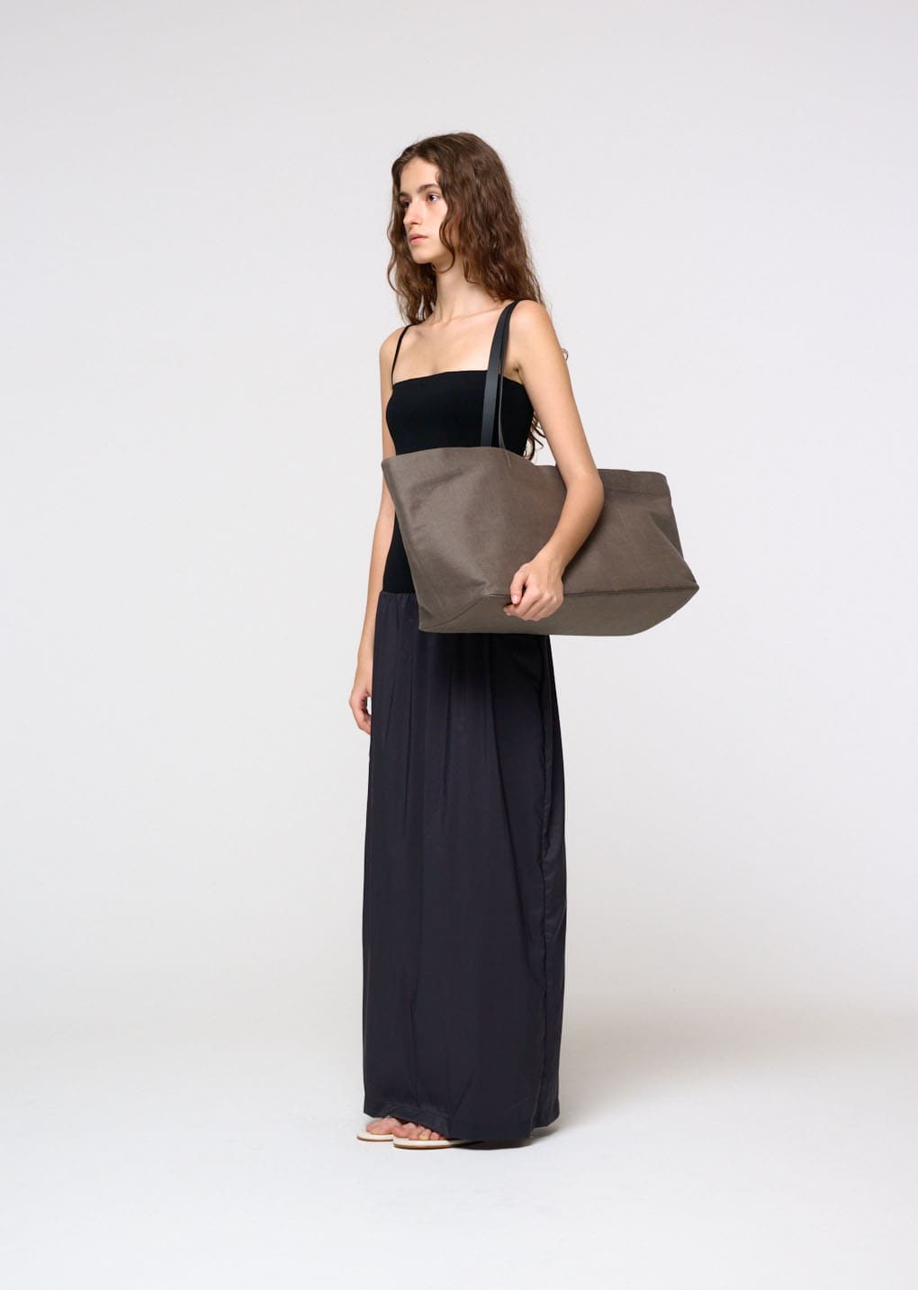 Amomento - Linen Shopper Bag (Khaki) product image 3 | TRAB K-Fashion Australia