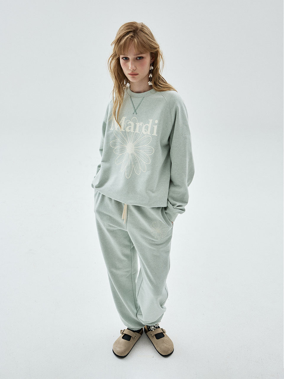Mardi Mercredi - Slim Jogger Pants Flower Logo (Mint Ivory) product image 1 | TRAB K-Fashion Australia