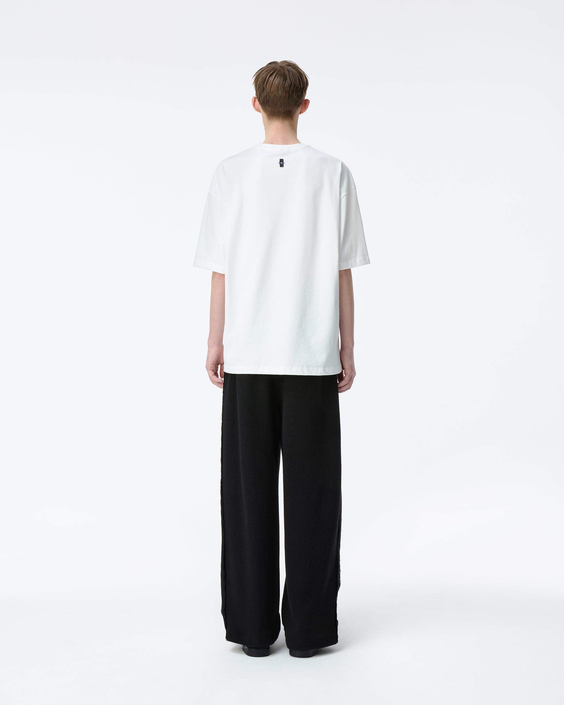 Ader Error - Press Apple T-shirt Product. 47 (Off White) product image 3 | TRAB K-Fashion Australia