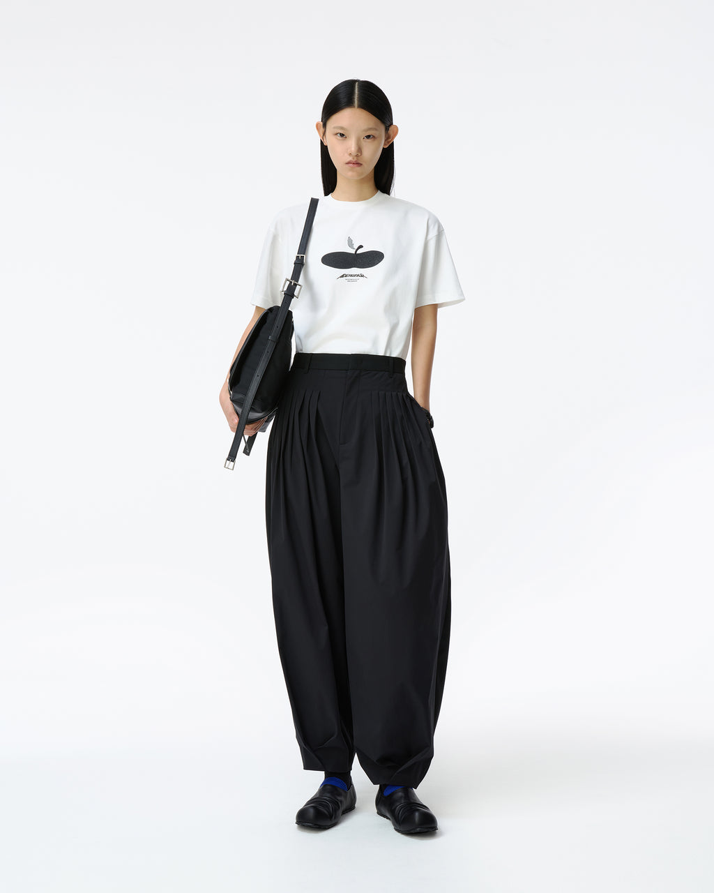 Ader Error - Press Apple T-shirt Product. 47 (Off White) product image 1 | TRAB K-Fashion Australia