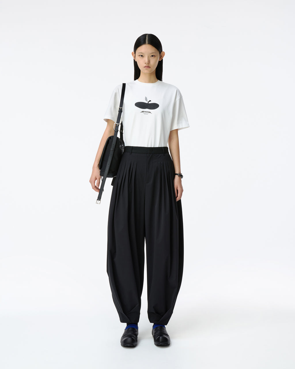 Ader Error - Press Apple T-shirt Product. 47 (Off White) product image 4 | TRAB K-Fashion Australia