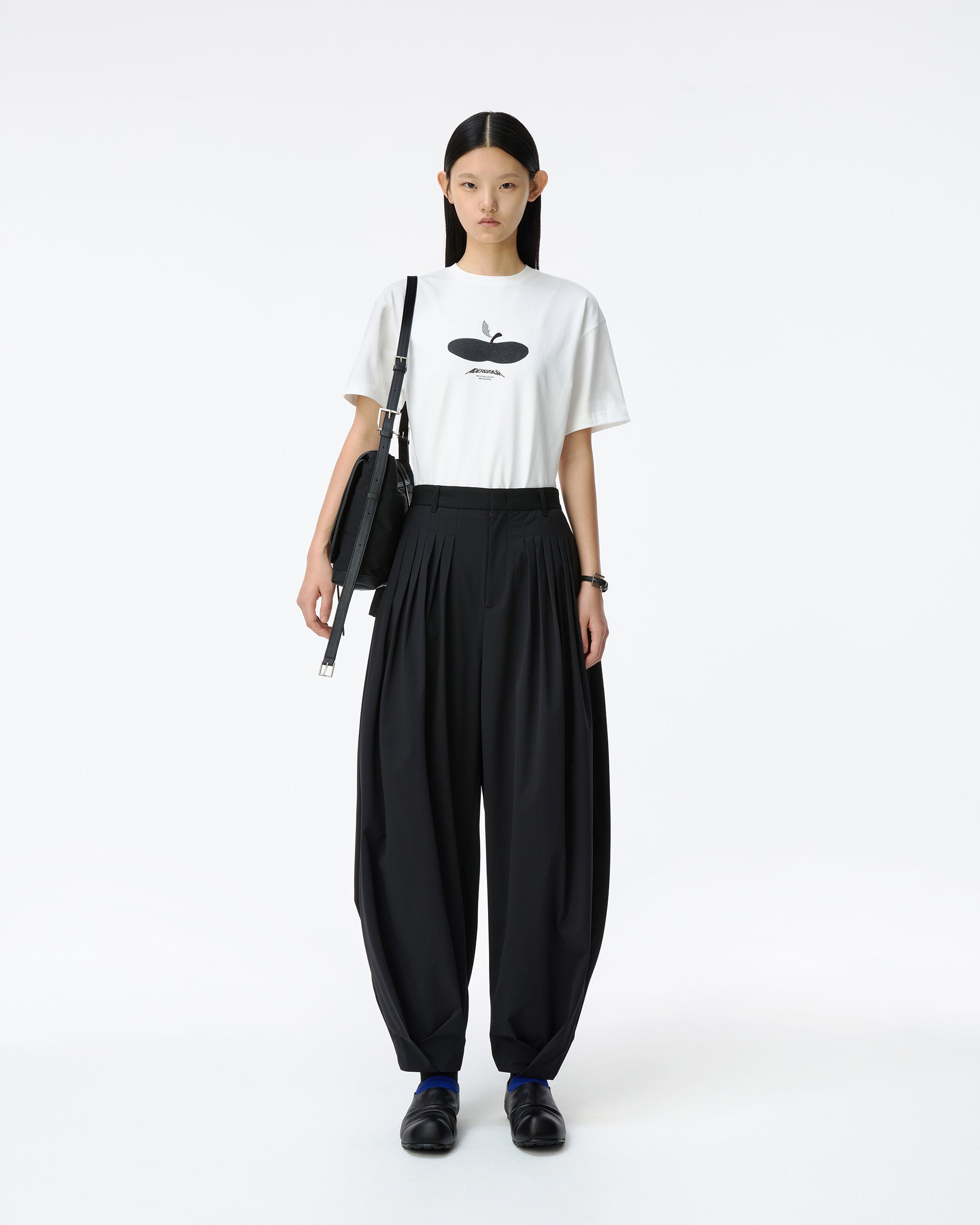 Ader Error - Press Apple T-shirt Product. 47 (Off White) product image 4 | TRAB K-Fashion Australia