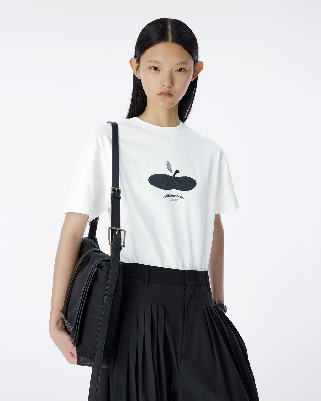 Ader Error - Press Apple T-shirt Product. 47 (Off White) product image 5 | TRAB K-Fashion Australia