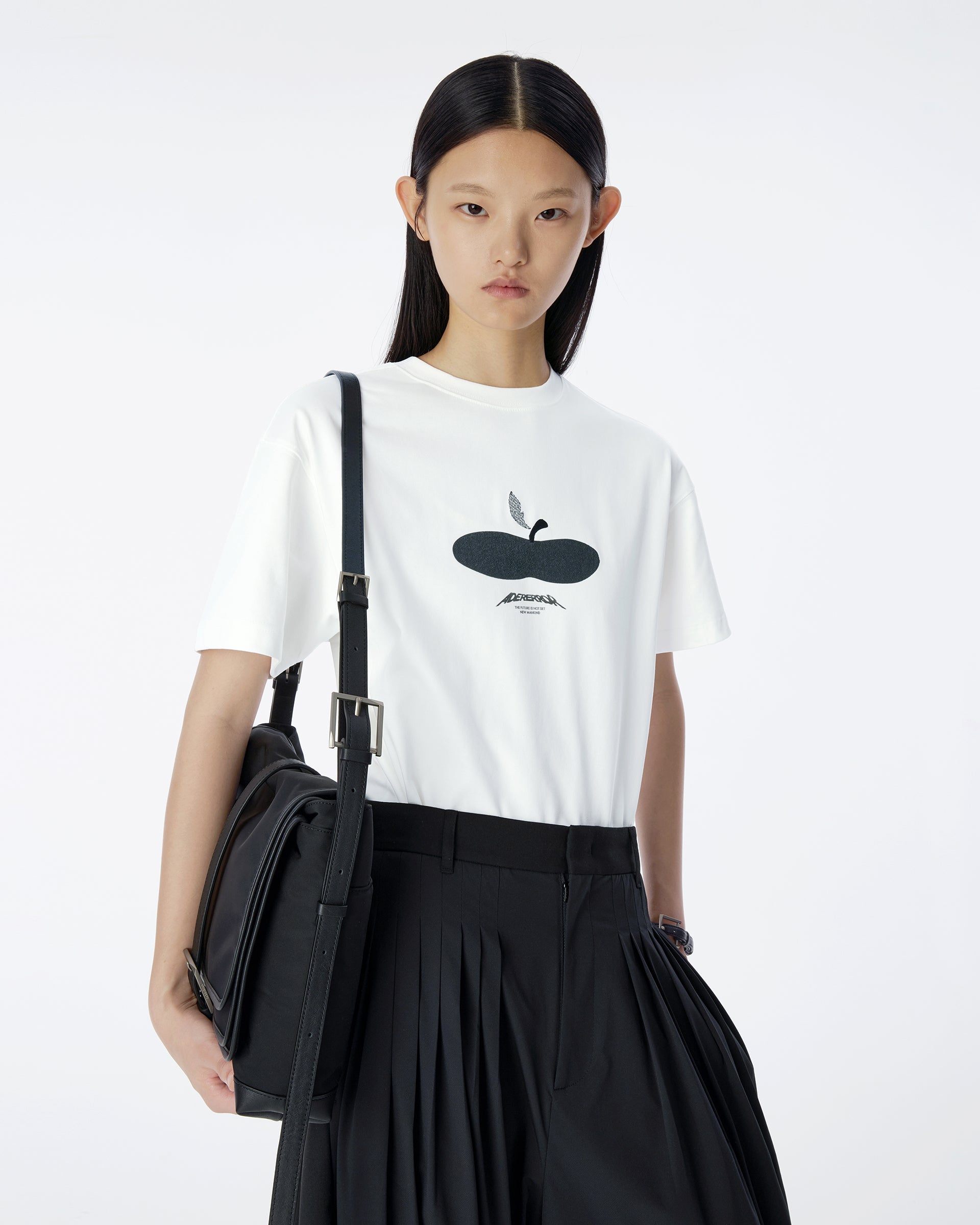 Ader Error - Press Apple T-shirt Product. 47 (Off White) product image 5 | TRAB K-Fashion Australia