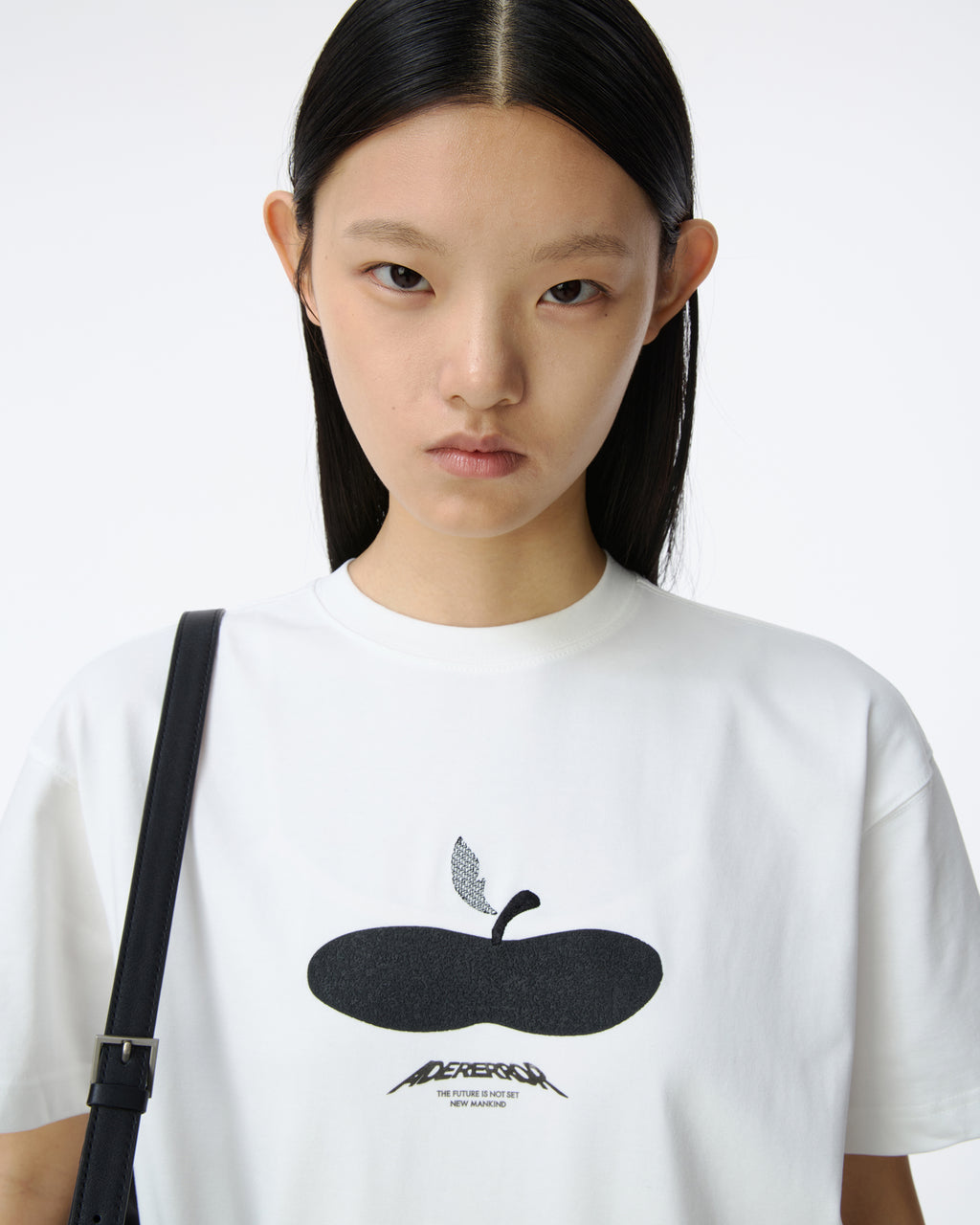 Ader Error - Press Apple T-shirt Product. 47 (Off White) product image 6 | TRAB K-Fashion Australia