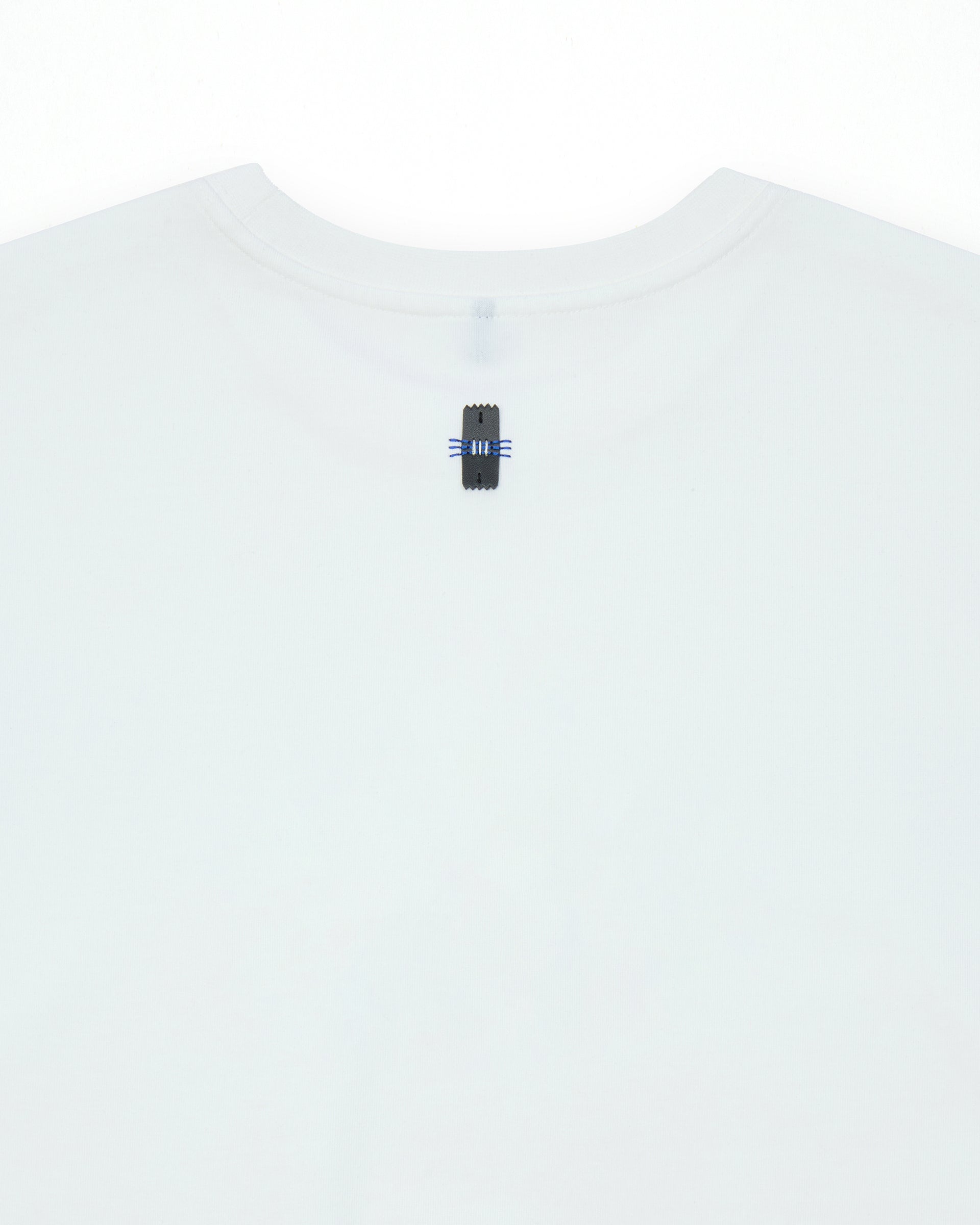 Ader Error - Press Apple T-shirt Product. 47 (Off White) product image 6 | TRAB K-Fashion Australia