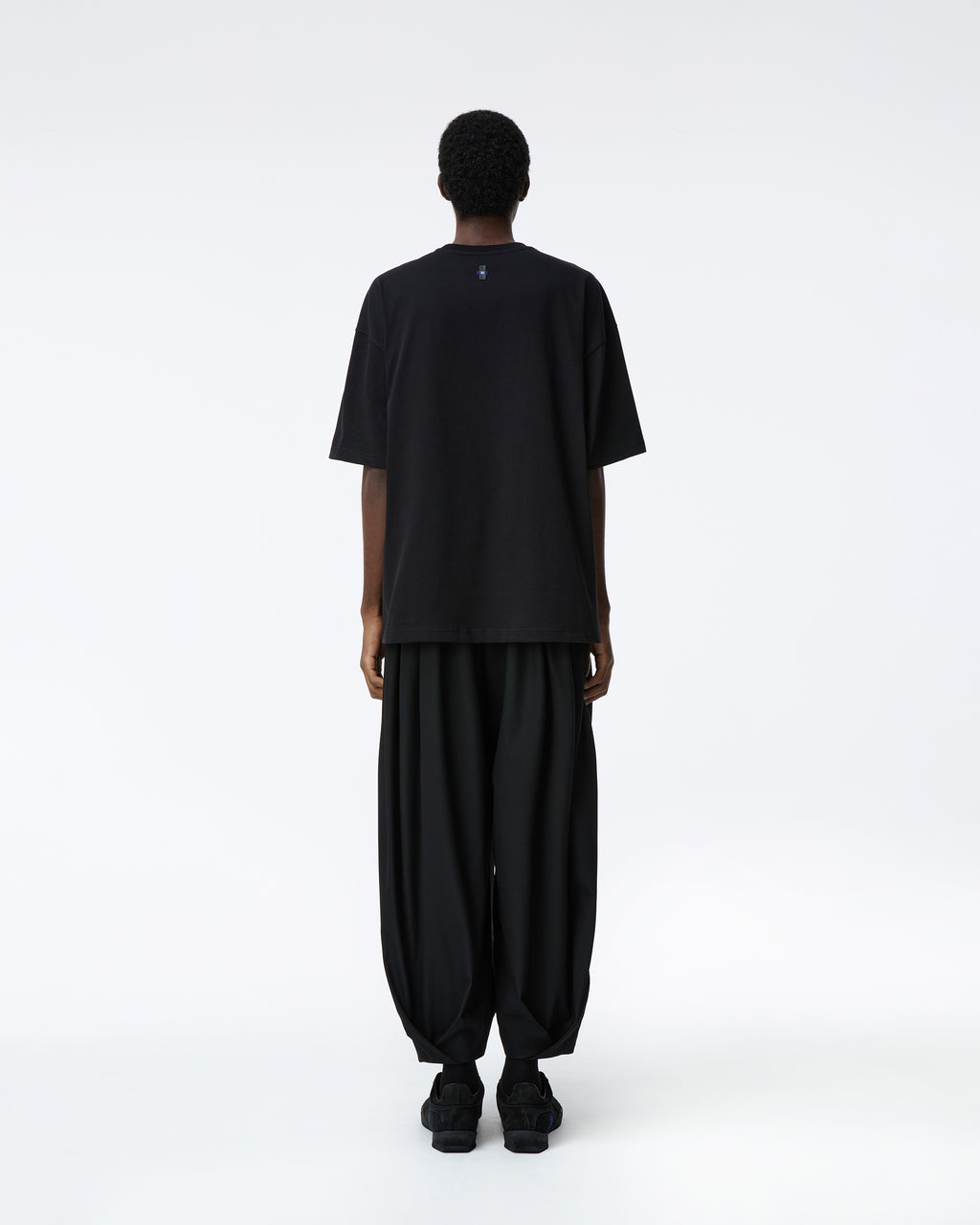 Ader Error - Press Apple T-shirt Product. 47 (Noir) product image 3 | TRAB K-Fashion Australia