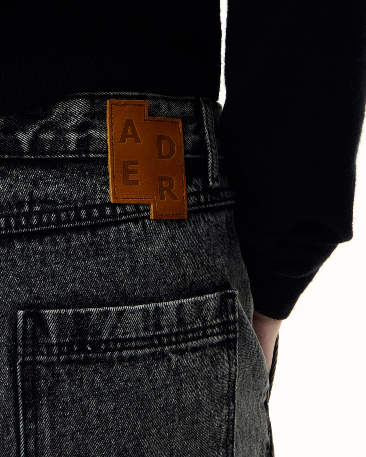 Ader Error - Sig; SV Tag jeans 03<br> (Noir) product image 5 | TRAB K-Fashion Australia