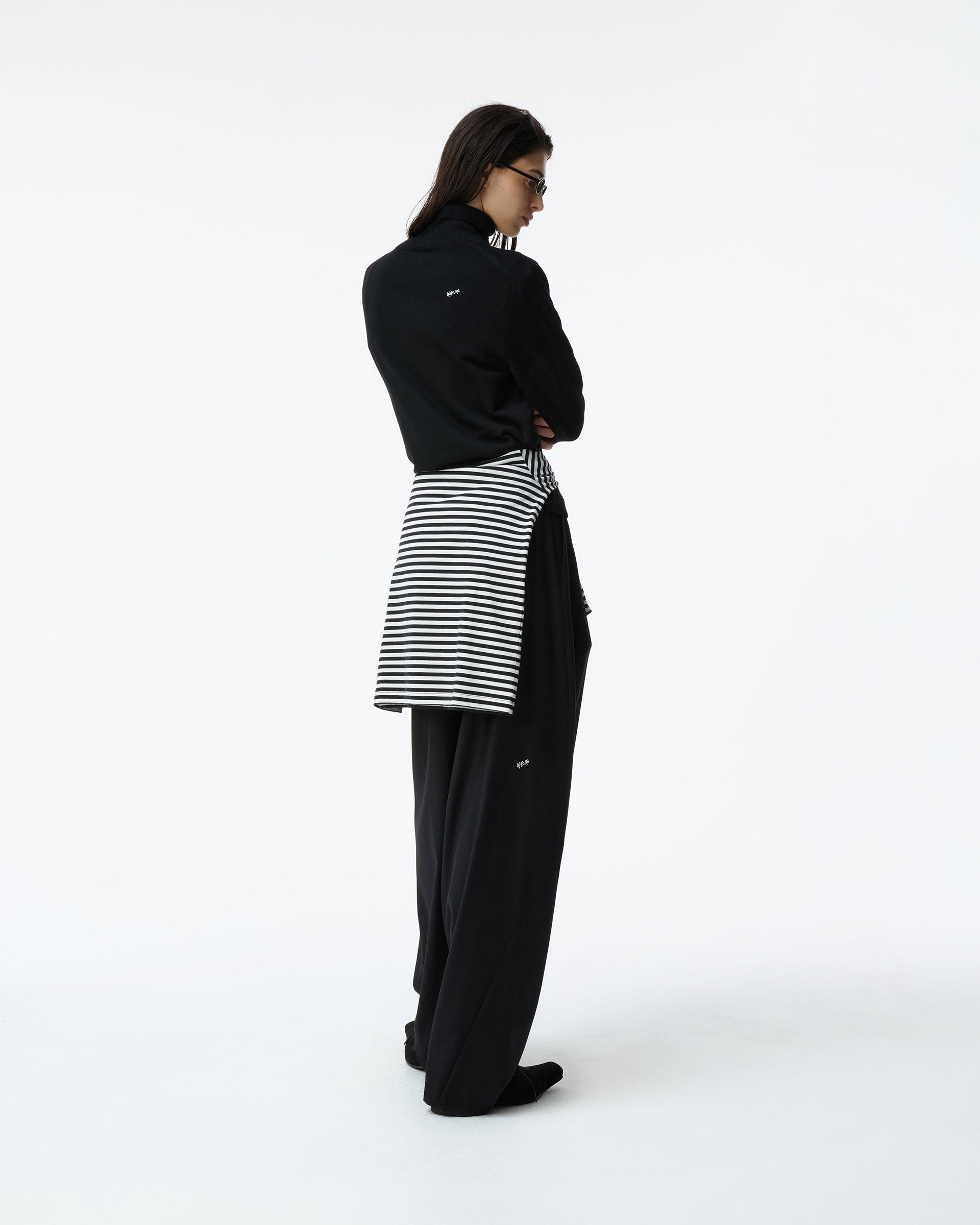 Ader Error - Sig; BK Tag turtleneck knit 01 (Noir) product image 2 | TRAB K-Fashion Australia