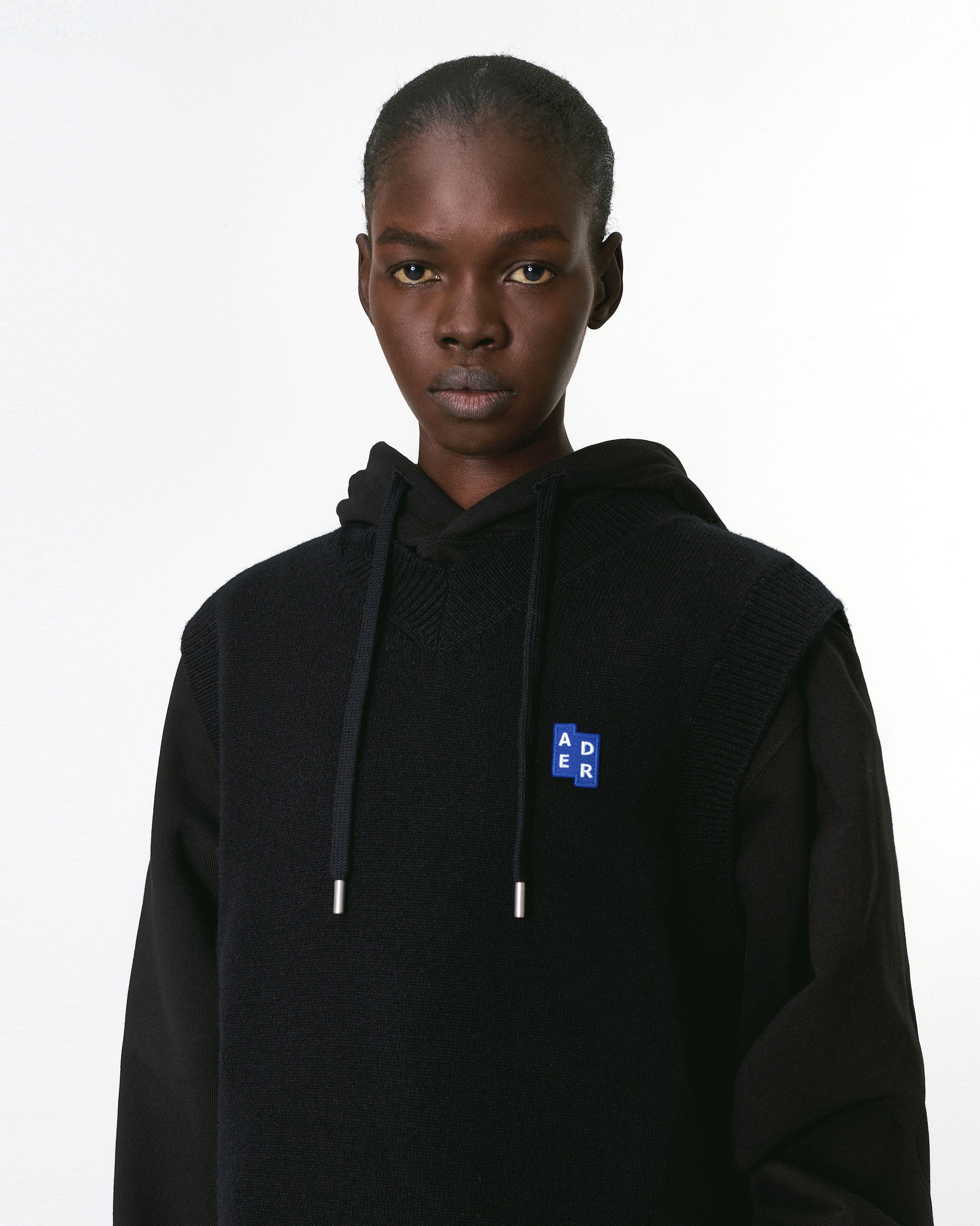 Ader Error - Sig; BL Tag knit vest 01 (Noir) product image 2 | TRAB K-Fashion Australia