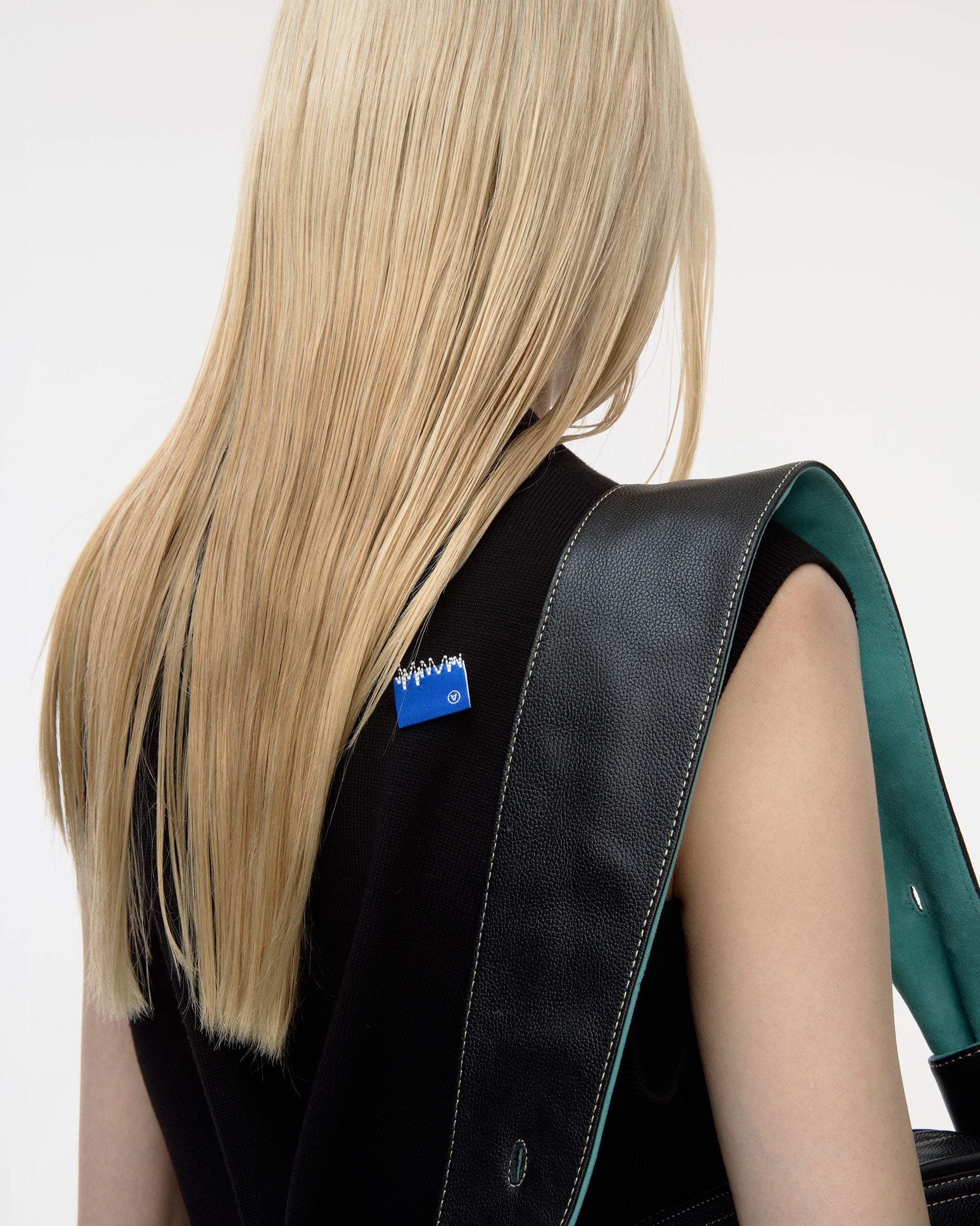 Ader Error - Sig; BL Tag knit vest 02 (Noir) product image 6 | TRAB K-Fashion Australia