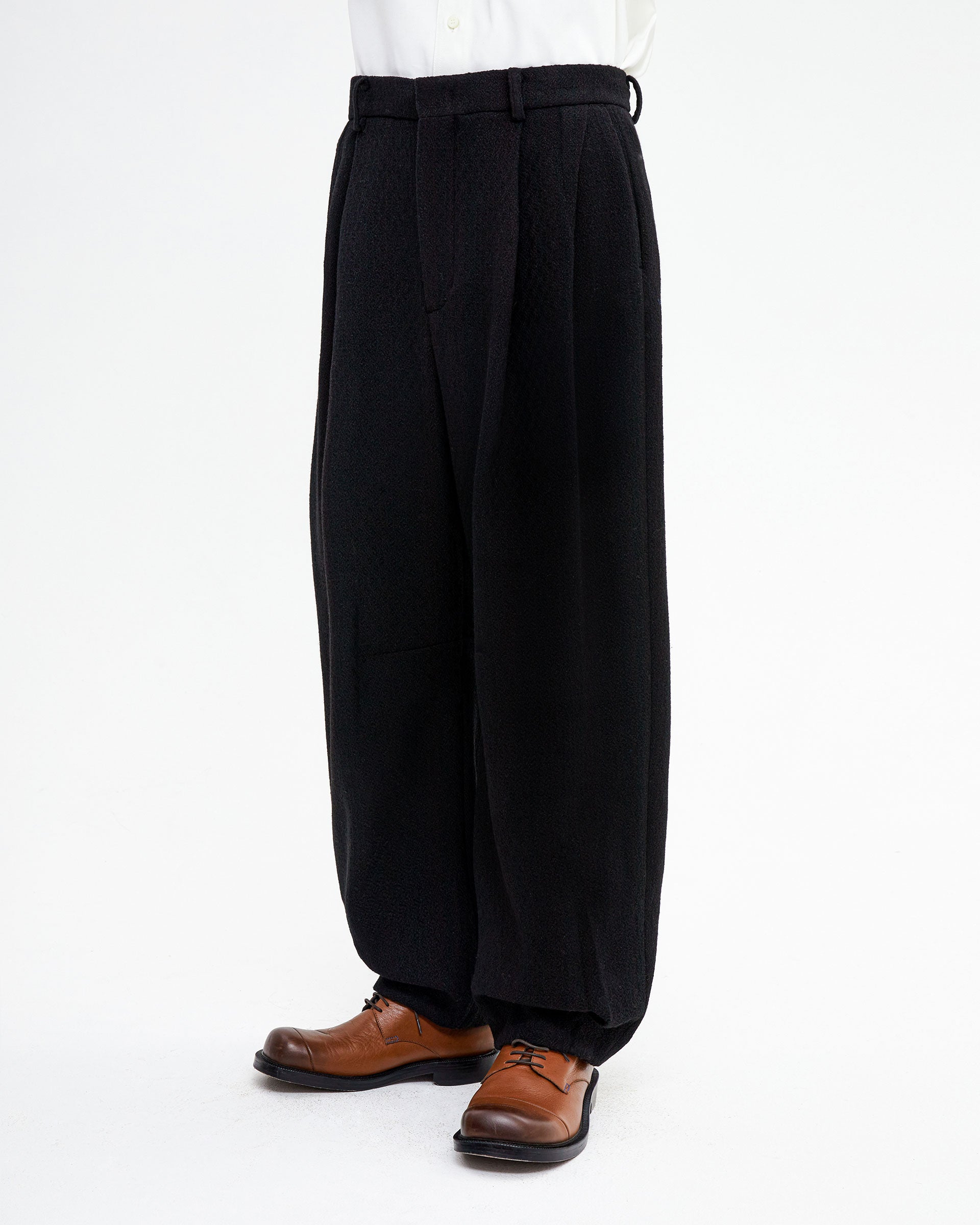 Ader Error - Aldin slacks (Noir) product image 3 | TRAB K-Fashion Australia