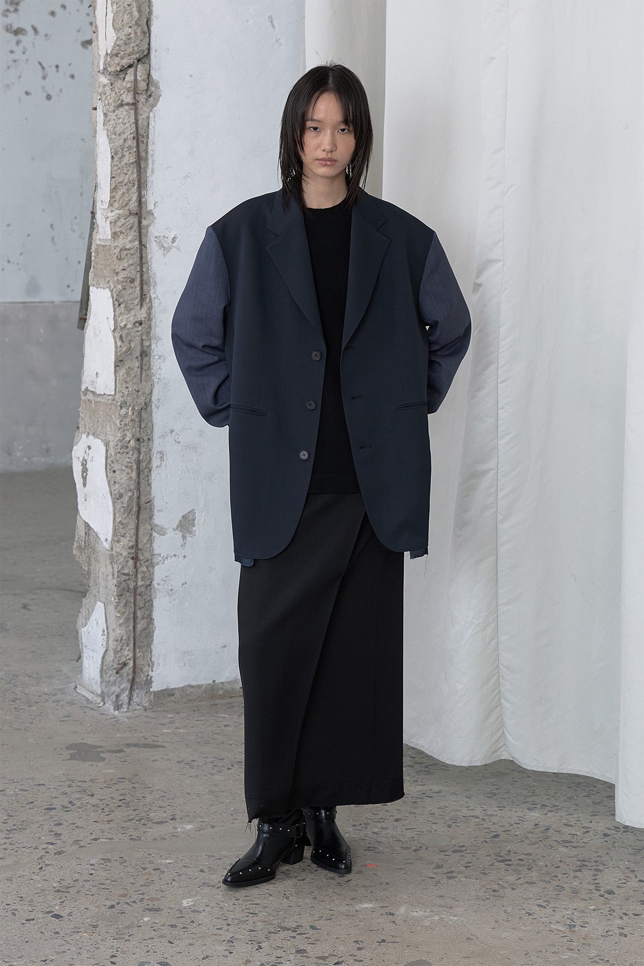 Deinet - Belt Long Raw Skirt (Black) product image 5 | TRAB K-Fashion Australia