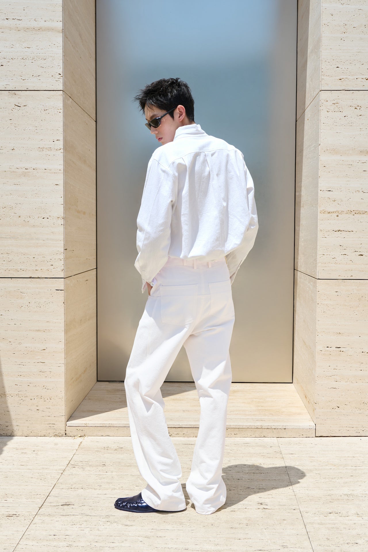 STU - Stand Collar Crease Shirt (White) product image 4 | TRAB K-Fashion Australia