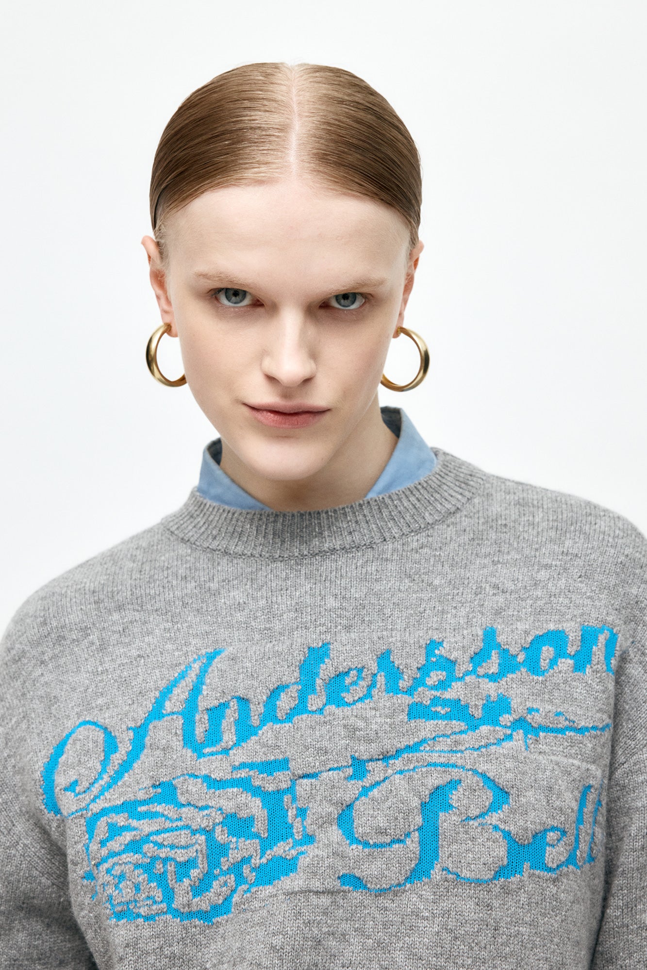 Andersson Bell - Unisex Cashmere Rose Crew-Neck Sweater (Grey) product image 9 | TRAB K-Fashion Australia