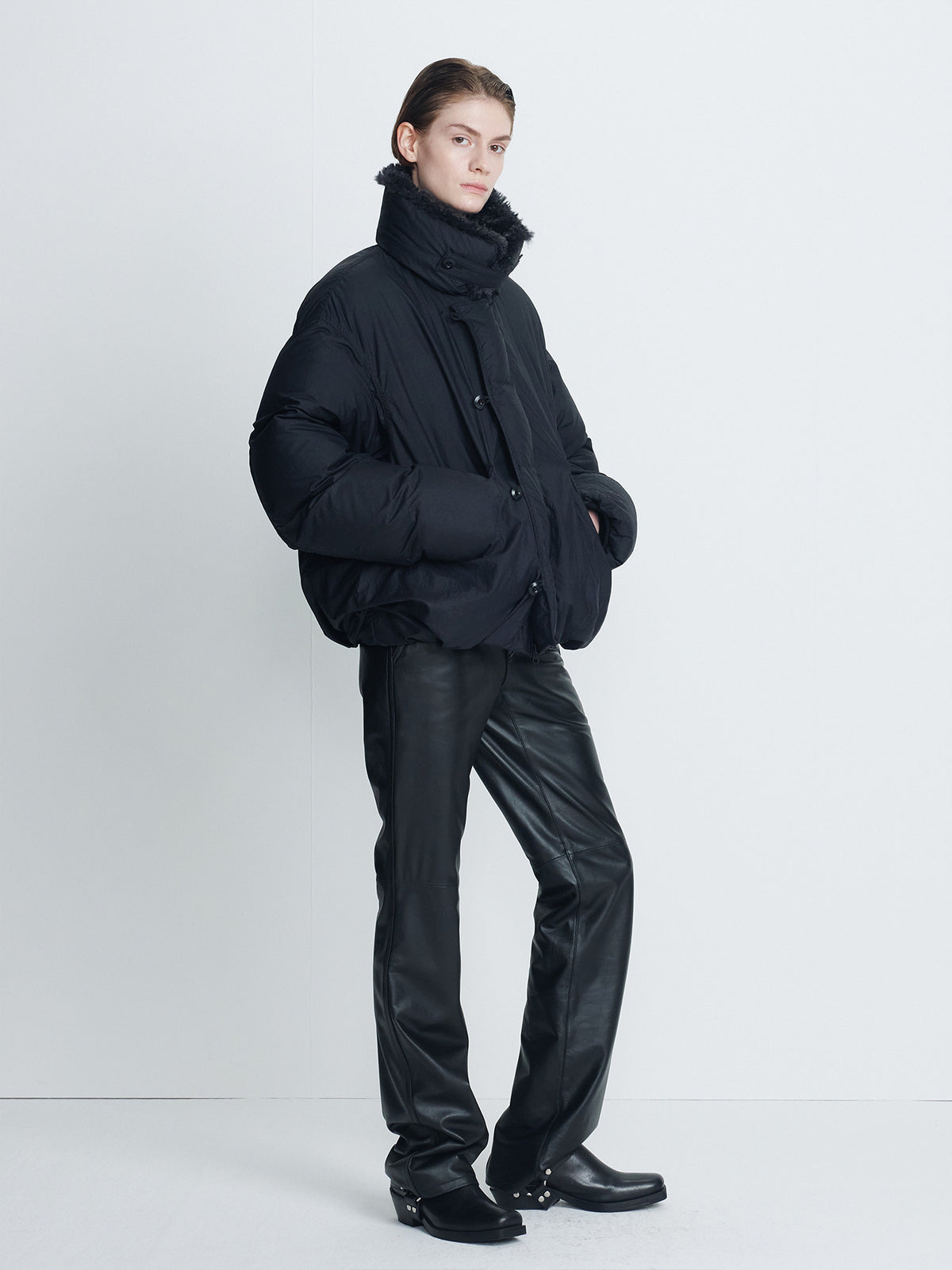 Tonywack - Shearling Collar Puffer Blouson (Black) product image 2 | TRAB K-Fashion Australia