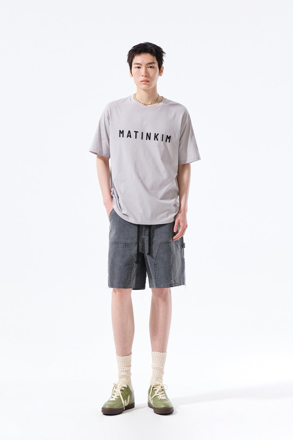 Matin Kim - Heringbone Raw Cut Denim Shorts (Grey) product image 16 | TRAB K-Fashion Australia