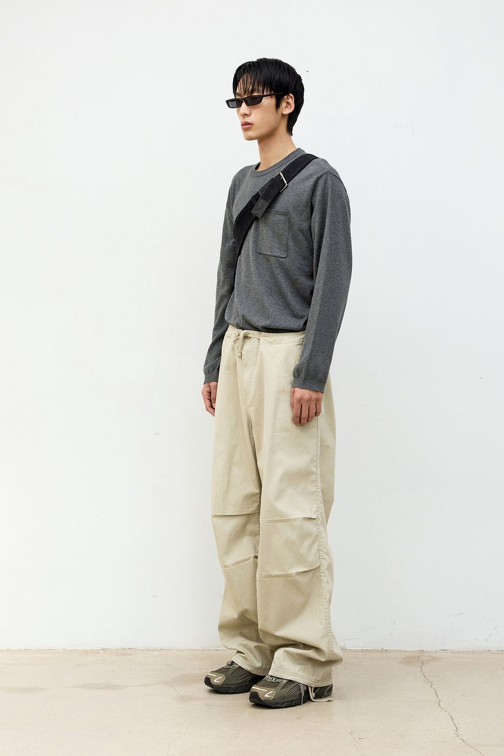 Coor - Light Cashmere-Blend Crewneck Sweater (Melange Gray) product image 3 | TRAB K-Fashion Australia