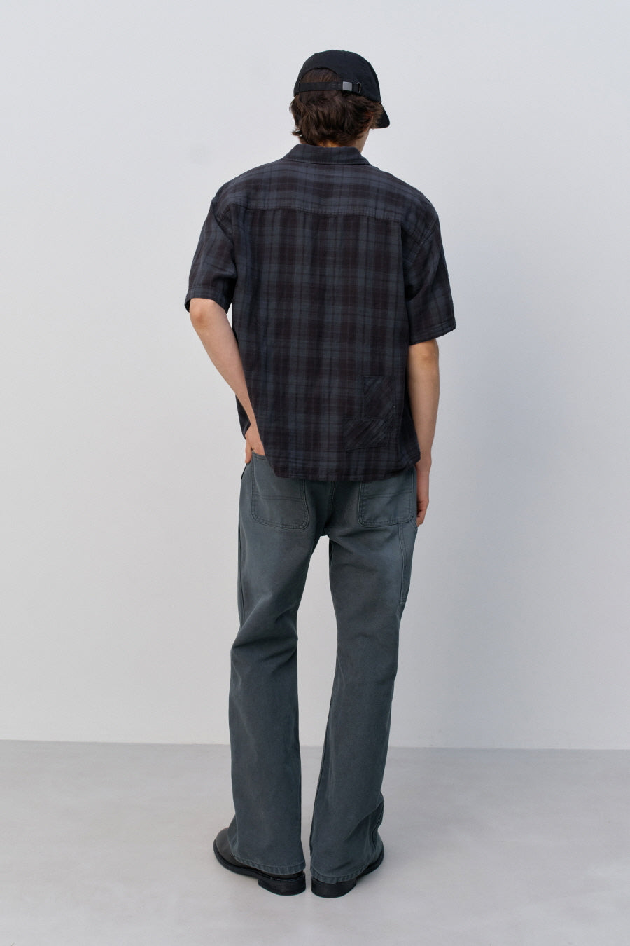 Insilence - Patch-dyed Half Shirt (Charcoal) product image 4 | TRAB K-Fashion Australia